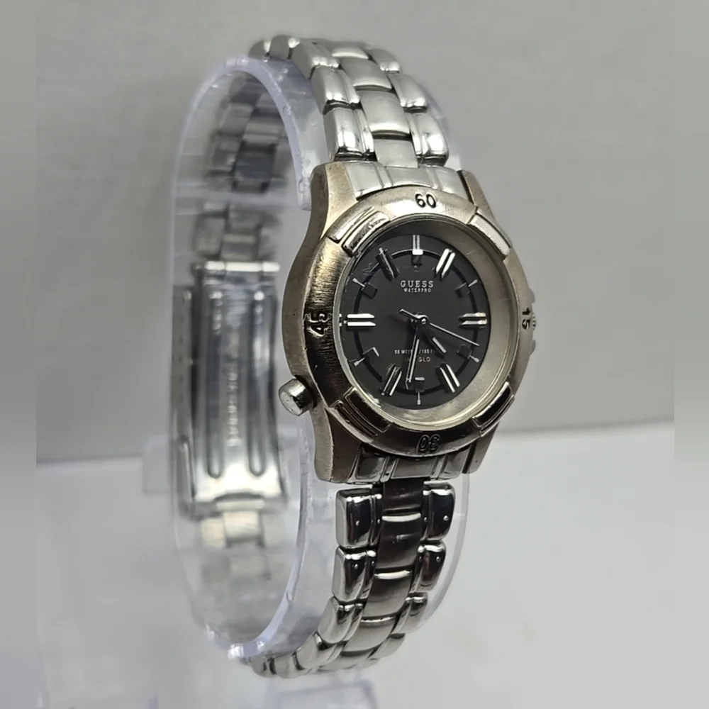 Womens Vintage Guess Waterpro Watch 29mm Silver Tone 50M New Battery